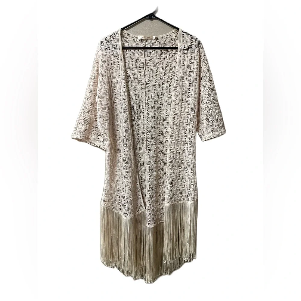 Liberty Love Womans Sz M Cardigan Sweater Knit Open Front Fringe Trim Beige